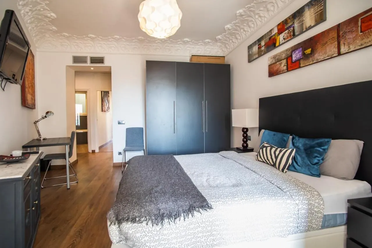 41Ari1045- Fantastic And Super Spacious 3Bed Apartment In The Center Barcelone 0*,